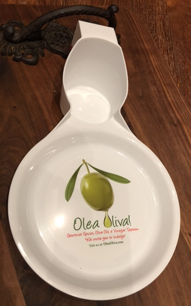 Olea Oliva! Picnic Plate with cup holder